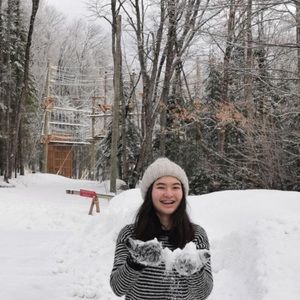 Meet your Posher, Mia